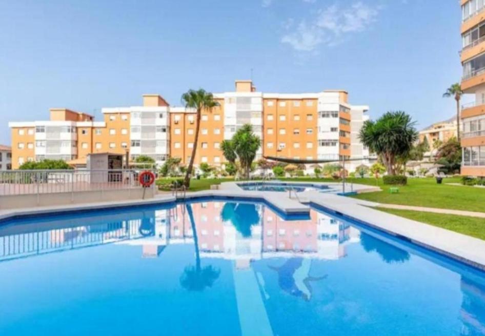 Saltillo Alto Gray Studio. Vistas Al Mar Y Piscina Торремолінос Екстер'єр фото